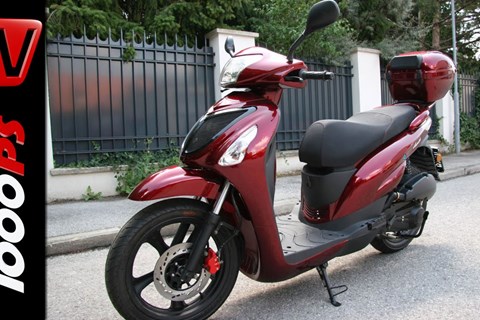 2015 | Tauris Avenida 125 Test  |  125er Roller Testserie