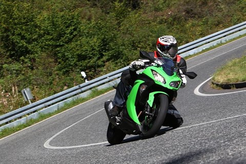 ►BRANDNEU◄ KAWASAKI Ninja 300 - Action und Standaufnahmen