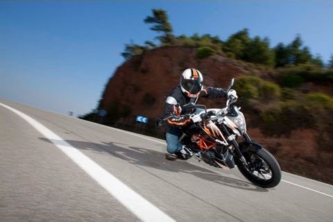 KTM 390 Duke 2013 | Insiderinfos-Fahrszenen