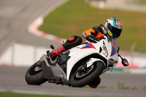 Honda CBR 1000 RR Fireblade 2012 Tracktest