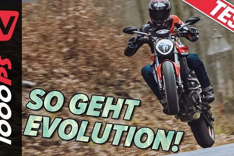 Ducati Monster 2021 im Test | Überraschung auf der Landstraße | Sound, Wheelies, Fahrwerk, Eindruck
