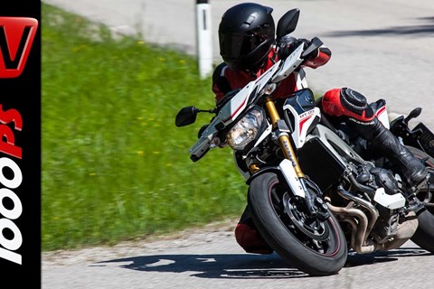 Metzeler Sportec-M7 RR - Reifentest auf Yamaha MT-09 Street Rally