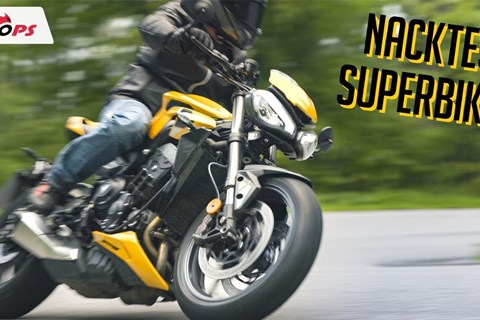 Auf Anhieb zum Sieg? Test Triumph Street Triple RS im Sport Naked Bike Vergleich 2023