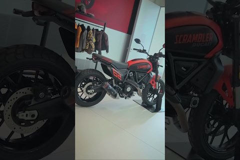 Seid ihr Scrambler Fans? #ducati #scrambler #short