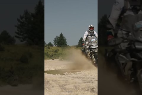 Big-Enduro mit 250kg im Rally Test #shorts #motorrad