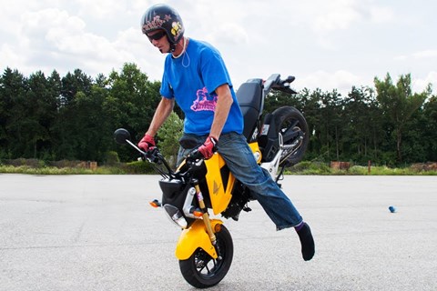 Vienna Streetrockaz - Action and Stunts on Honda MSX125