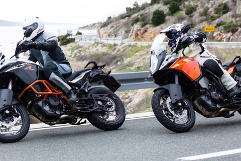 Vergleichstest | KTM 1190 Adventure vs Adventure R | 2013