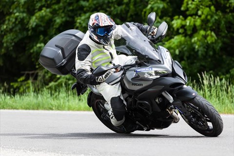 Reiseenduro Vergleich | Ducati Multistrada 1200 S GT | 2013