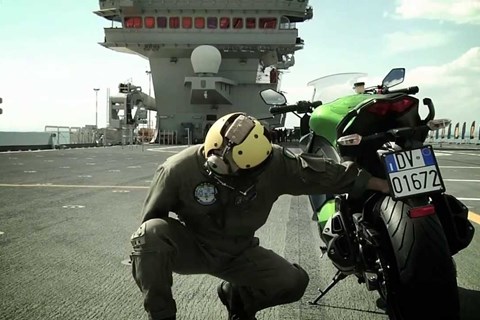 Pirelli Angel GT Spot mit Max Biaggi