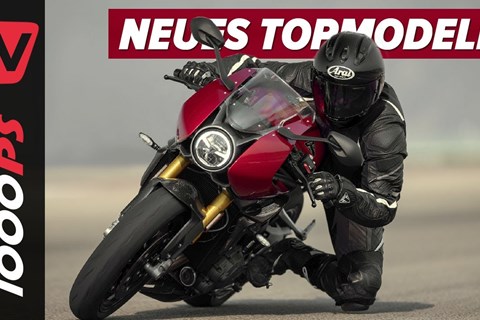 Triumph Speed Triple 1200 RR 2022 - der Hightech-Cafe Racer!