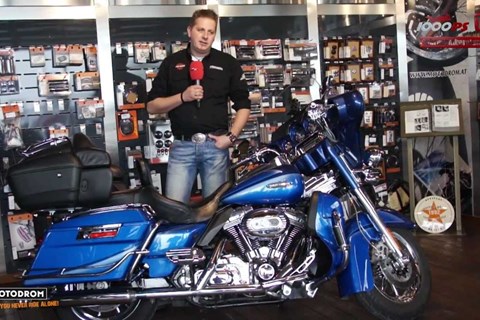 Harley Davidson Electra Glide CVO Screamin' Eagle Motodrom