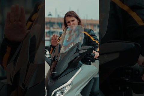 Der beliebteste Roller in Italien 🇮🇹 #shorts #hondaforza