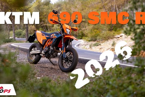 KTM 690 SMC-R Test 2026: So gut ist die stärkste Supermoto wirklich!