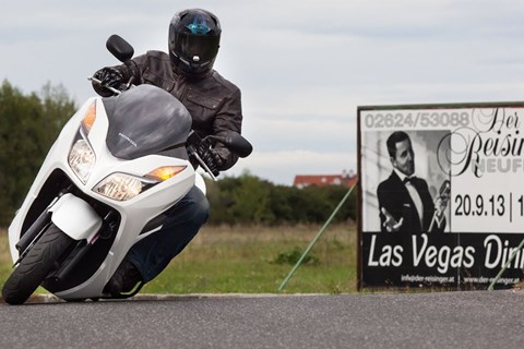 Test-Video | Honda Forza 300