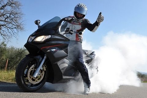 Aprilia SRV 850 Test