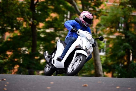 New HONDA SH125i & SH150i Rollertest in Rom