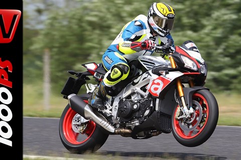 Aprilia Tuono V4 1100 Factory | Naked Bike Test Rennstrecke