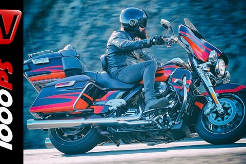 Harley-Davidson Road Glide 2017 | Walkaround