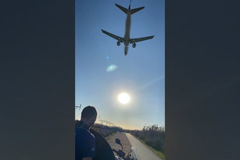 Eine Szene wie aus einem Film 😍 #shorts #motorcycle