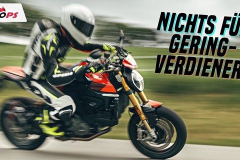 Schnellste Monster mit Edelteilen! Ducati Monster SP im Vergleich mit der sportlichen Mittelklasse