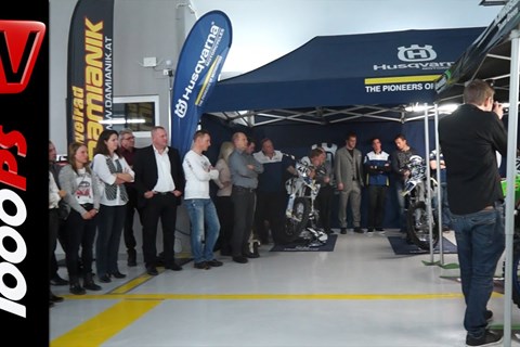 DAMIANIK-Team-Präsentation 2015 mit Roland Düringer