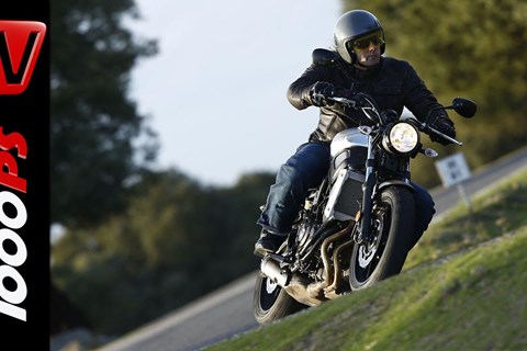 2016 Yamaha XSR 700 Test | Action, Fazit