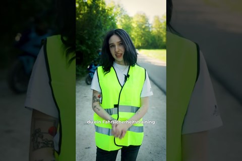 Angebote für Motorradfahrer in der 🇨🇭 #werbung #helvetia