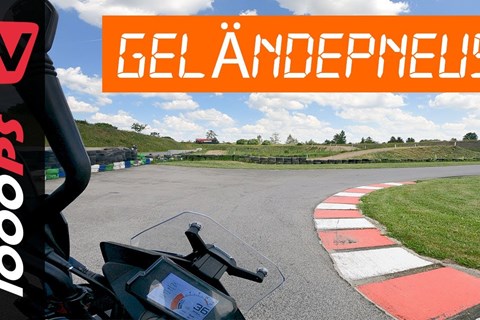 Was können die Geländereifen? KTM 390 Adventure Bestzeit auf der 1000PS Teststrecke