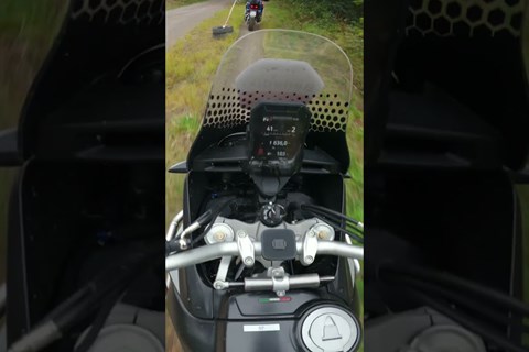 was wir beim Offroad fahren hören 😂 #shorts #ducati