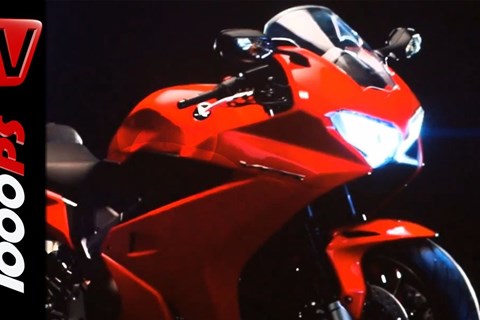World Premiere | Honda VFR800 2014 - Presentation@EICMA 2013