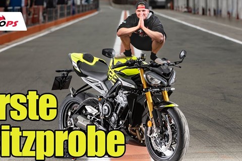 Erstkontakt! Die neue Triumph Street Triple RS 2023 beim Valencia GP #ValenciaGP @MotoGP