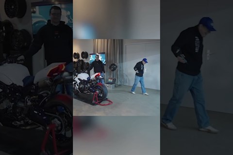 Zonko und seine Liebe für laute Motorräder 😂 #gpproducts