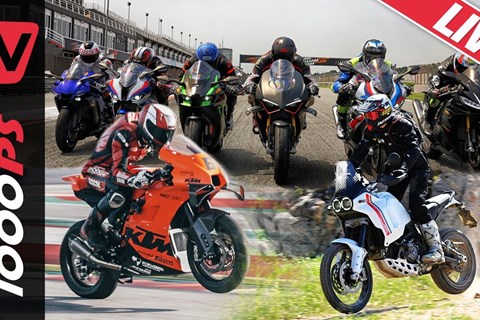 Großer Superbike-Vergleich 2022 und spannende Reiseenduro Neuheiten im Test