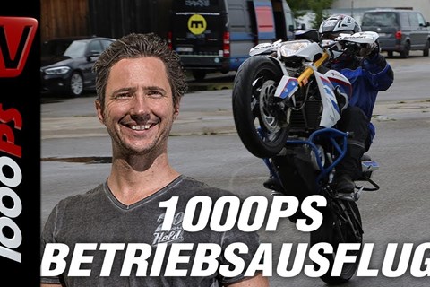 Wheelie fahren lernen. Motorrad Wheelieschule von Dirk Manderbach