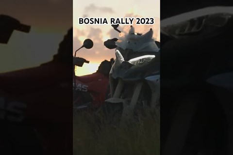 Mit 260kg durchs Grobe !⛰️ #shorts #ducati