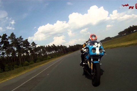 Conti RoadAttack2 Classic Race - auf einer Martin Suzuki GS 1000