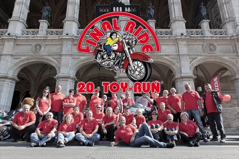 Toy-Run 2012-Honda Kreuzung