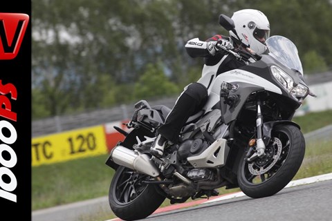 2015 Honda VFR800X Crossrunner Test | Reiseenduro Vergleich