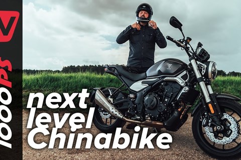 Neues Gesicht am Mittelklasse-Markt! Voge 500 AC 2022 - A2 Naked Bike im Test