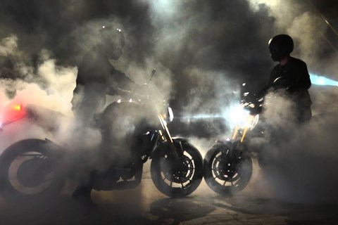 Double Burnout Yamaha MT-09