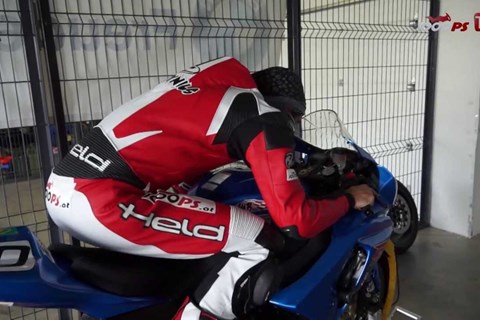 1000PS-Held Maßlederkombi Passgenauigkeits Test