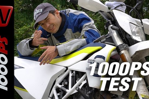 Husqvarna 701 Enduro oder Supermoto? Test 2017 Reifen, Alltagstauglichkeit, Gewicht, Wheelie