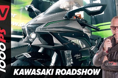 200 PS Soziusfahrt - Zonko besucht die Kawasaki Roadshow 2021!
