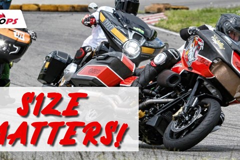 Fliegende Einbauküchen! Zonko besucht das verrückte Bagger Race: Indian, Harley und BMW am Limit!