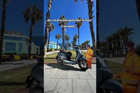 Selbst in Barcelona ist man nicht sicher 😂 #shorts #anzeigenhauptmeister