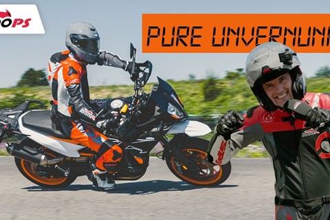 Die KTM 890 SMT: Unvernünftige Geschwindigkeit trifft auf Komfort!