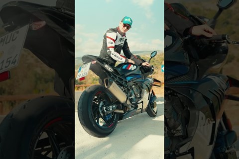 "Ihr wollt ja auch über 8.000 U/min drehen" 😂 #bmwm1000rr #bmw #m1000rr