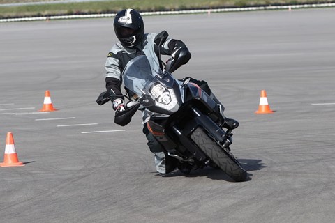 KTM 1190 Adventure 2014 mit Bosch MSC + Engl. Subs