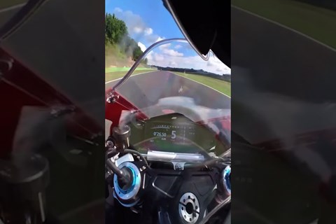 eine schnelle Runde auf der neuen Panigale V4S #motorrad #panigale v4s #test