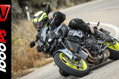 Yamaha MT-10 2016 - Erster Test, Fahreindrücke, Beschleunigung - ENGL Subs
